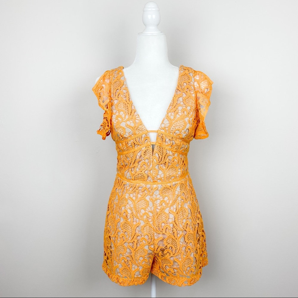Adelyn Rae Orange Size Small Lace Sleeveless Romper